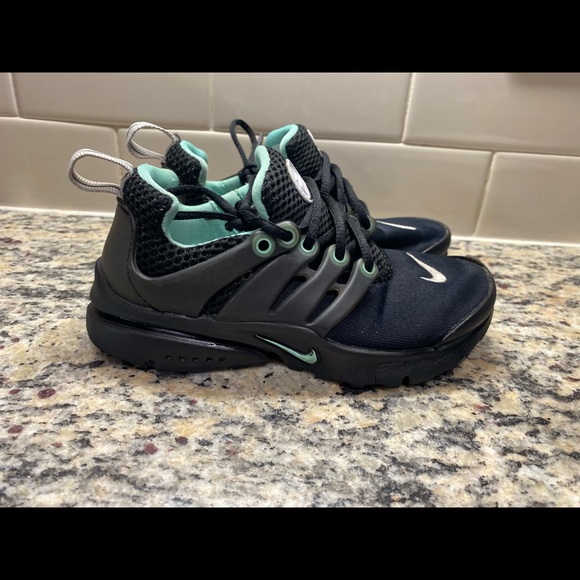 Nike Kids Presto size 12C - Picture 2 of 5